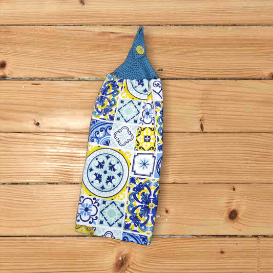 Patterned hand towel